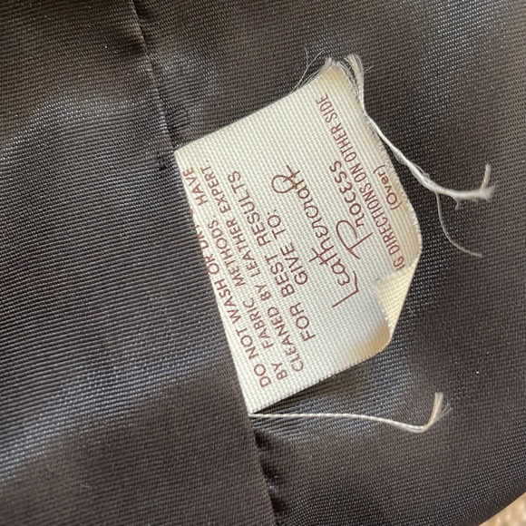 Vintage 80’s Giovinezza Moda Rocco D’Amelio Cropped Black Blazer - Picture 9 of 9